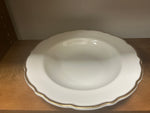 Soup bowl with gold trim (set of 6) Syracuse china