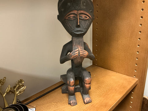 Sitting statue