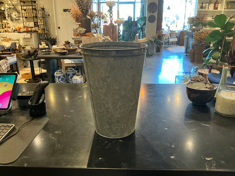 Maple syrup bucket