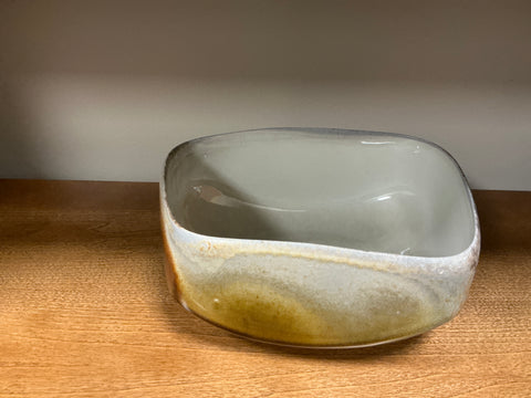 Square bowl