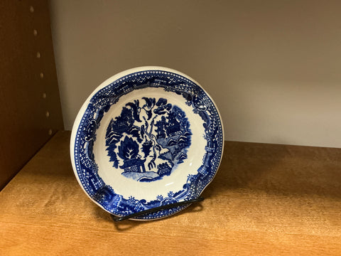 Blue willow ash tray