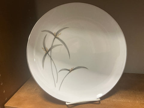 Dinner plates (Set of 8)