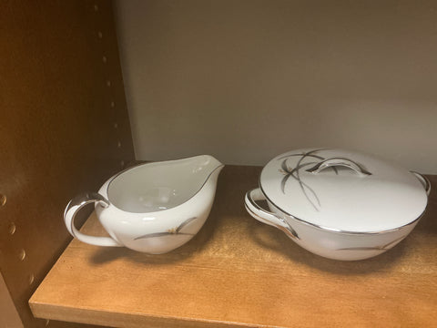 Vintage sugar and creamer set