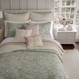 Toile Quilt Set